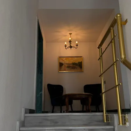 호텔 Aleksion Palace *